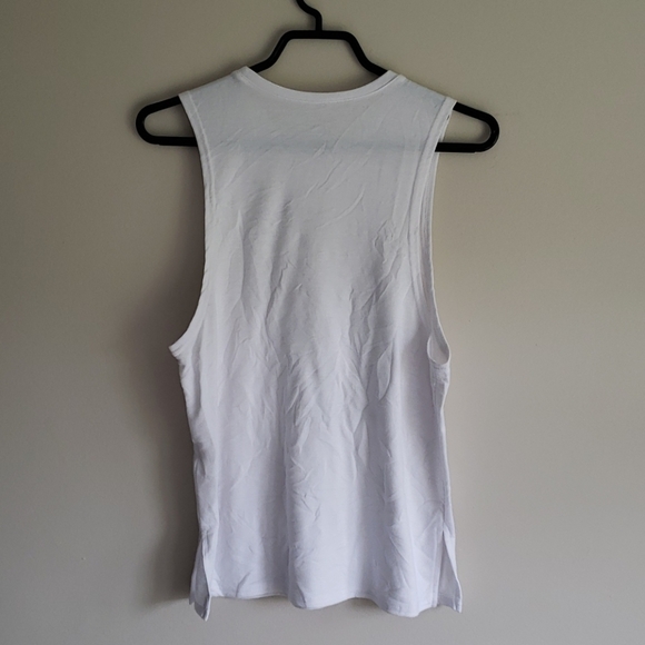 Statement Muscle Tee Size XS - Picture 2 of 5